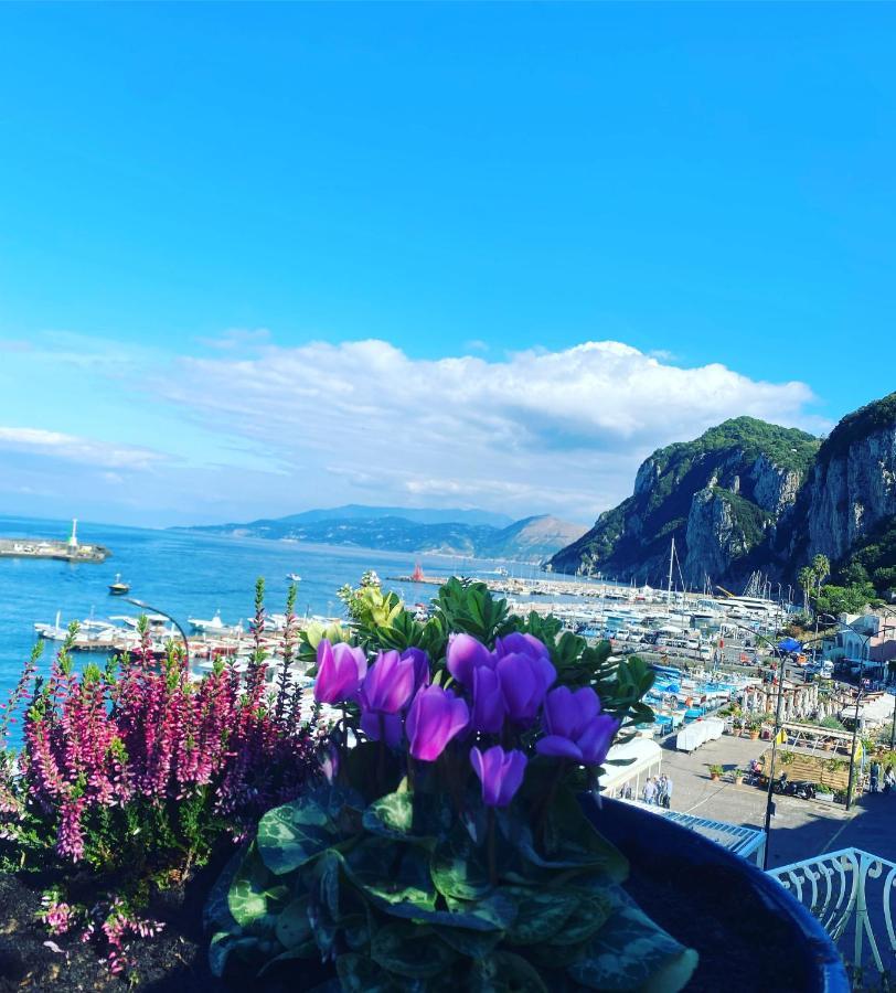 カプリLa Baia Di Napoliアパートメント エクステリア 写真