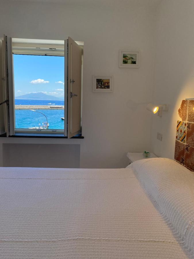 カプリLa Baia Di Napoliアパートメント エクステリア 写真