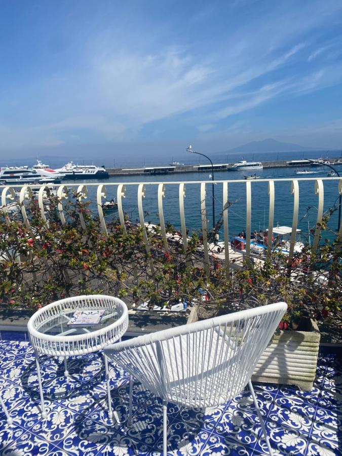 カプリLa Baia Di Napoliアパートメント エクステリア 写真