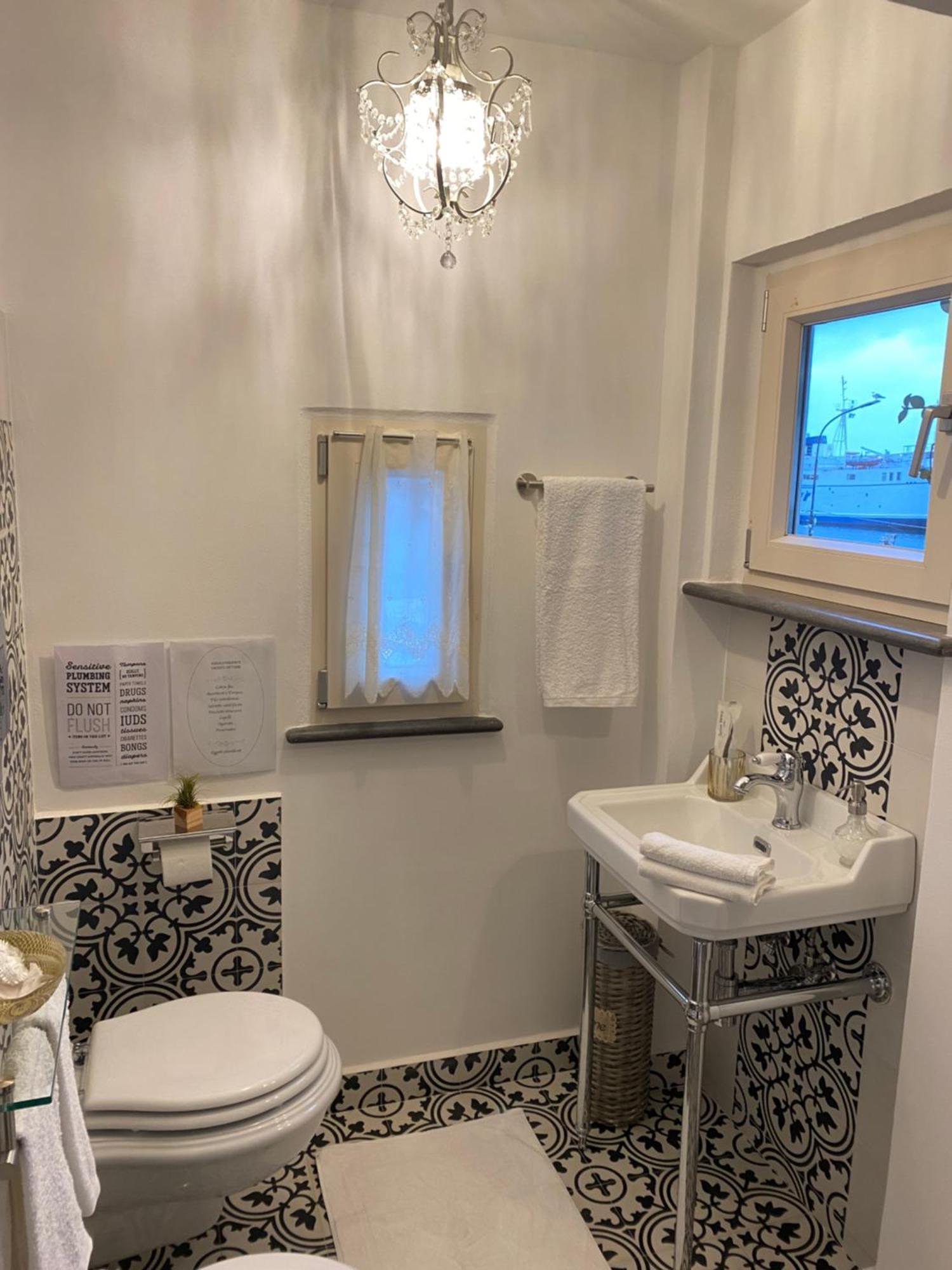 カプリLa Baia Di Napoliアパートメント エクステリア 写真