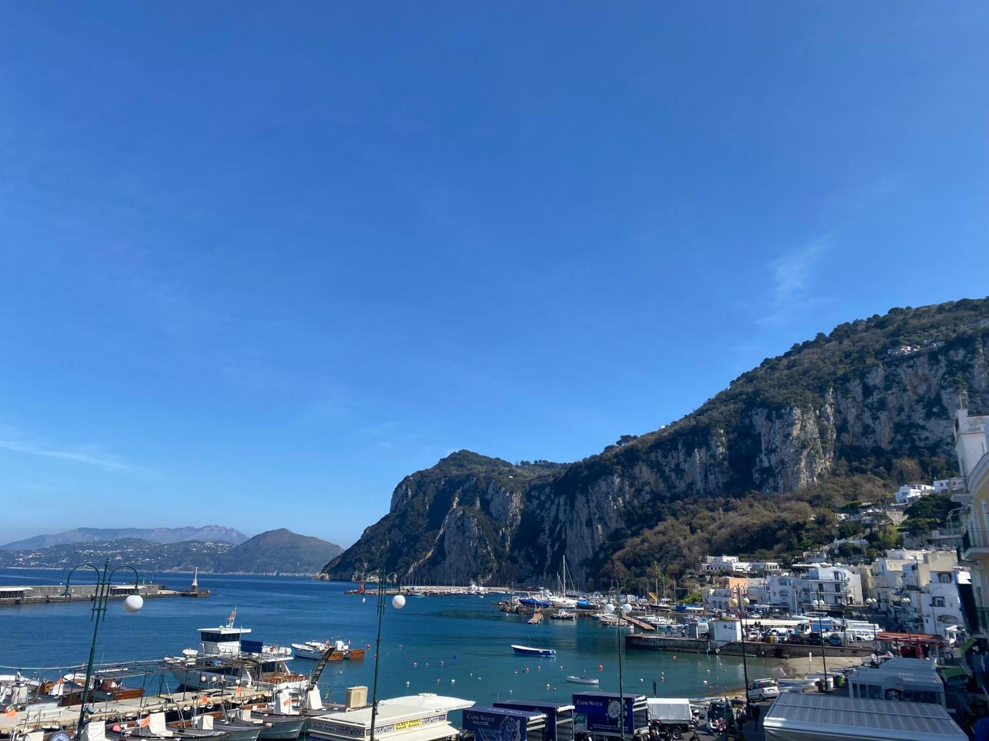 カプリLa Baia Di Napoliアパートメント エクステリア 写真